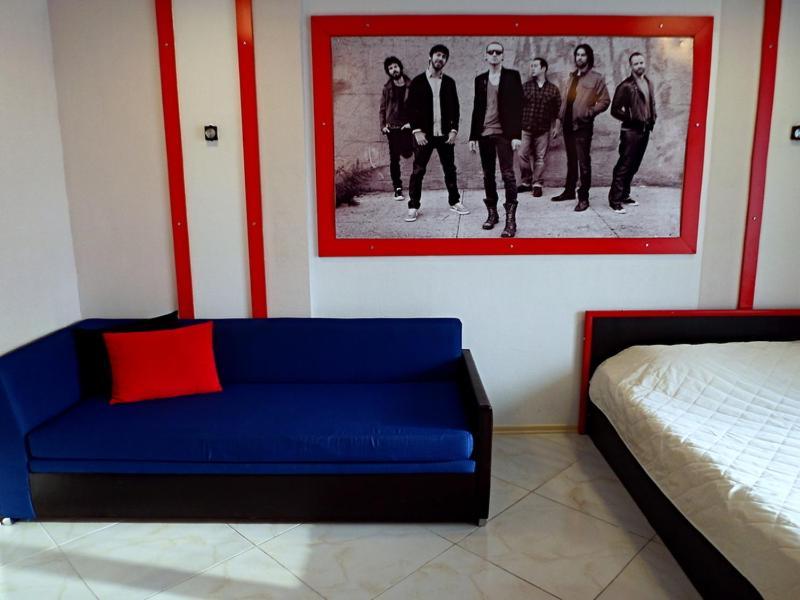 Rock Hotel First Line バトゥーミ 部屋 写真
