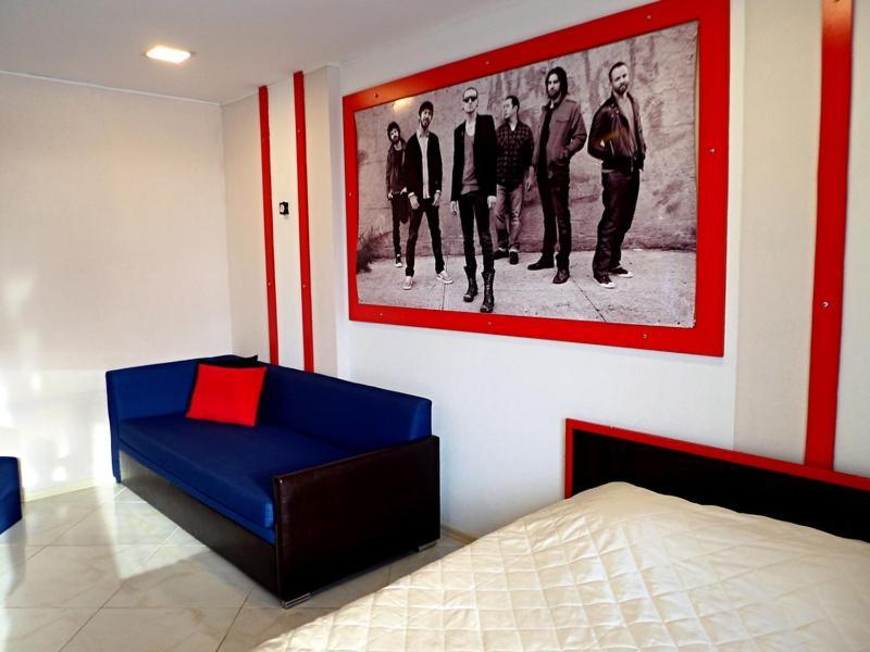 Rock Hotel First Line バトゥーミ 部屋 写真