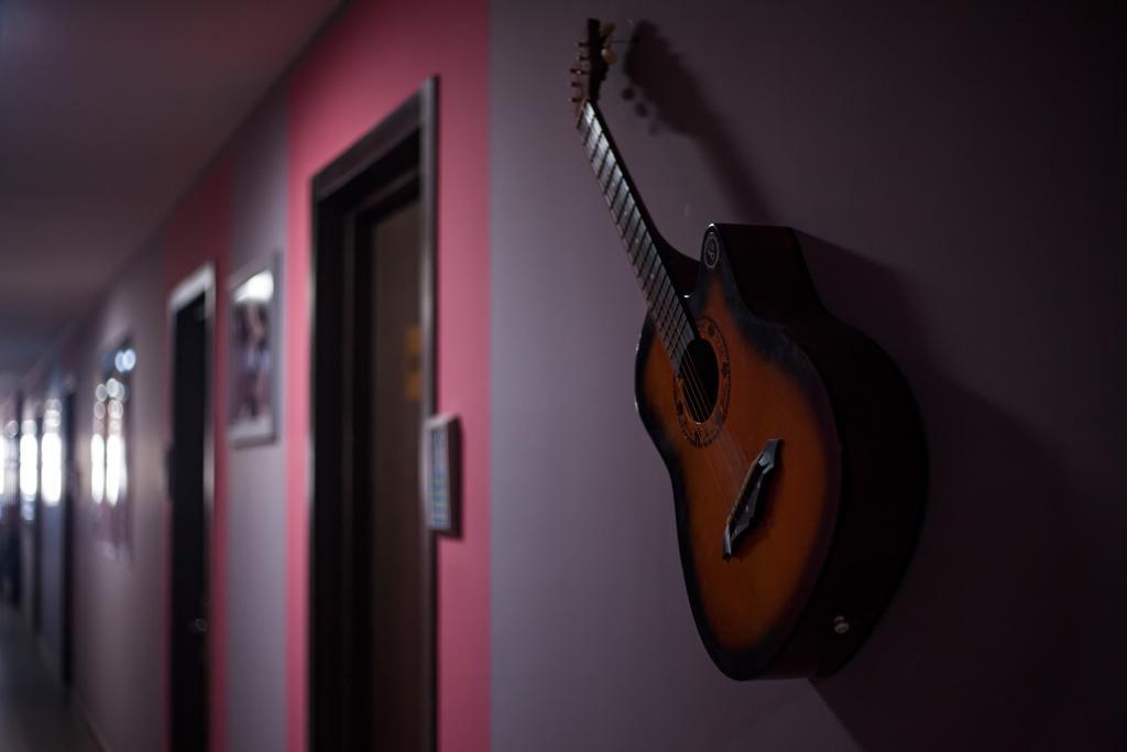 Rock Hotel First Line バトゥーミ エクステリア 写真